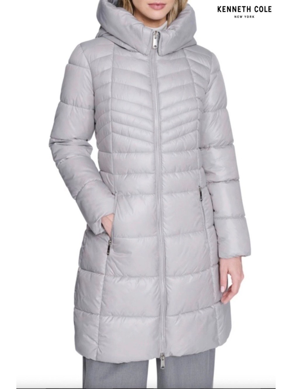 KENNETH COLE NEW YORK NWT SILVER SOFT CIRE FUNNEL NECK PUFFER COAT. SIZE S